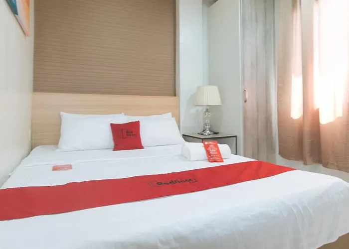 호텔 Reddoorz @ St. Paul Village Lapulapu