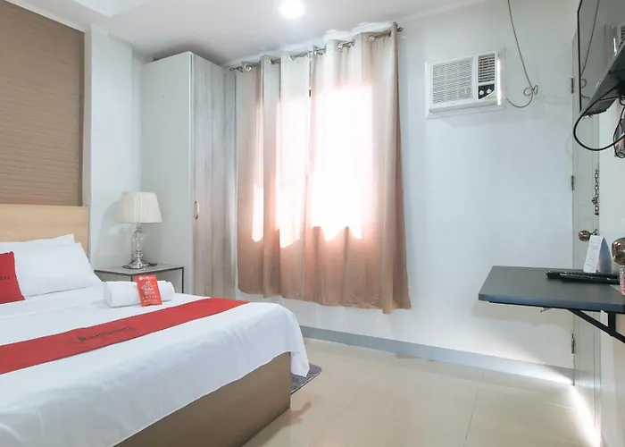 호텔 Reddoorz @ St. Paul Village Lapulapu 2*