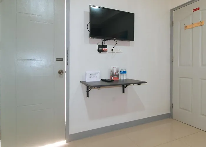 Reddoorz @ St. Paul Village Lapulapu 2*